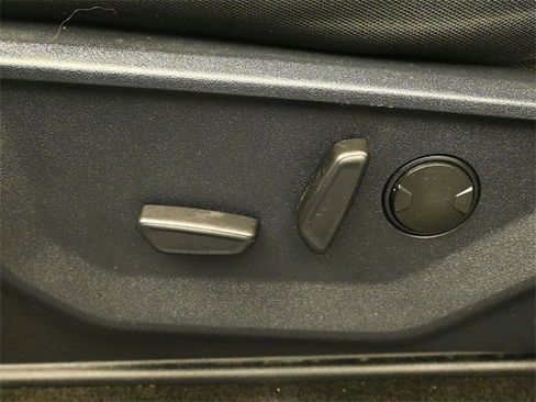 Certified 2022 Ford F150 XLT w/ Equipment Group 302A High image 11