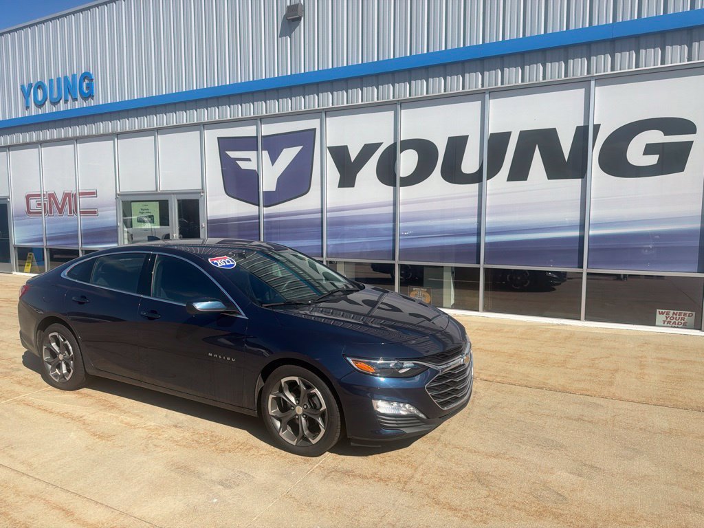 Used 2022 Chevrolet Malibu LT FWD image 4