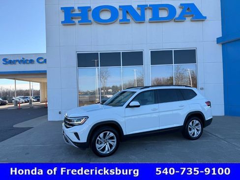 Used 2021 Volkswagen Atlas SE w/ Panoramic Sunroof Package image 1