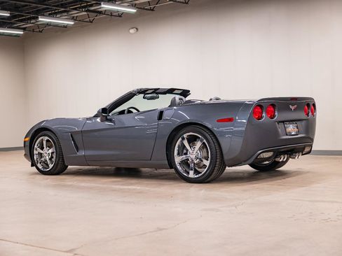 Used 2010 Chevrolet Corvette Convertible w/ Preferred Equipment Group RWD image 3
