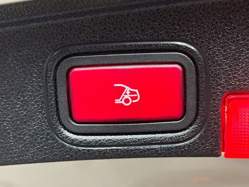 Used 2019 Mercedes-Benz C 300 C 300 image 14