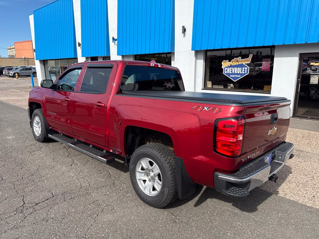 Used 2018 Chevrolet Silverado 1500 LT w/ All Star Edition AWD/4WD image 18