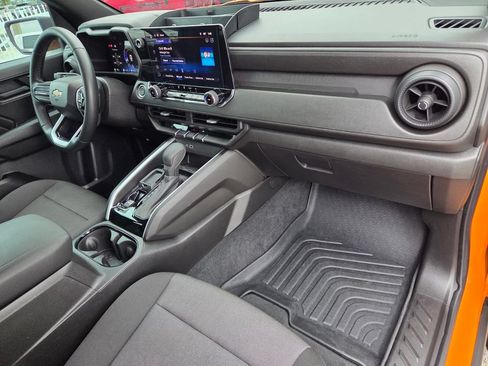 Certified 2025 Chevrolet Colorado W/T w/ WT Convenience Package II RWD image 17