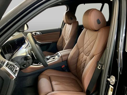New 2026 BMW X5 xDrive40i w/ Executive Package AWD/4WD image 9