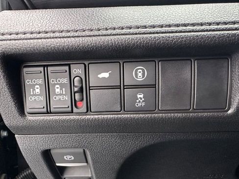 Used 2024 Honda Odyssey EX-L image 21