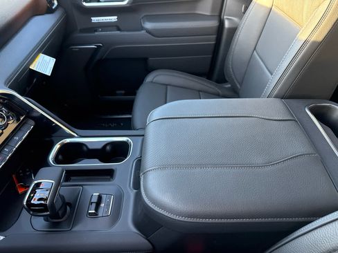 New 2026 GMC Sierra 1500 Denali w/ Denali Reserve Package image 23