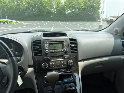 Used 2014 Kia Sedona EX FWD image 15