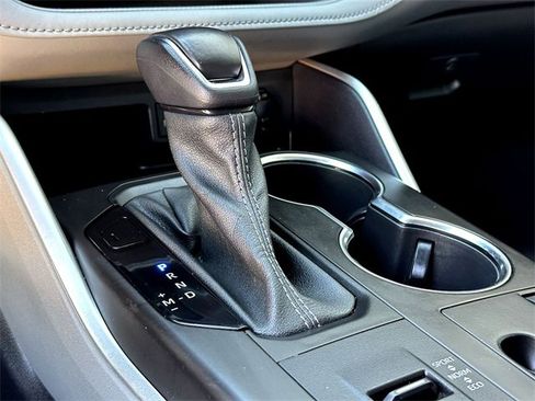 Used 2023 Toyota Highlander LE image 16