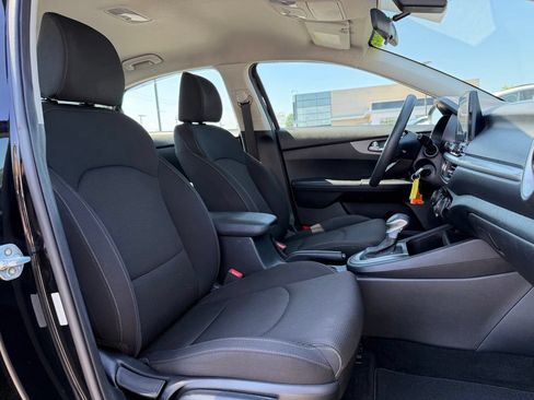 Used 2019 Kia Forte LXS FWD image 30