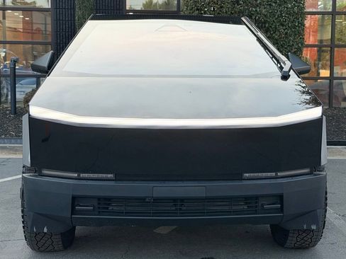 Used 2024 Tesla Cybertruck AWD Crew Cab image 3