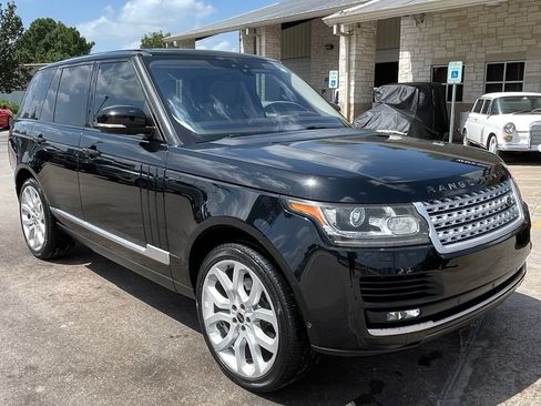 Used 2017 Land Rover Range Rover HSE AWD/4WD image 2
