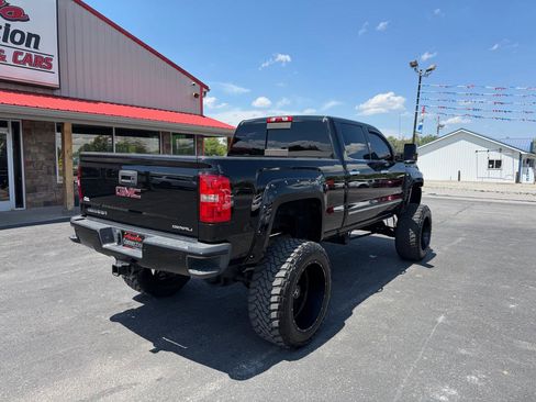 Used 2015 GMC Sierra 2500 Denali AWD/4WD image 4