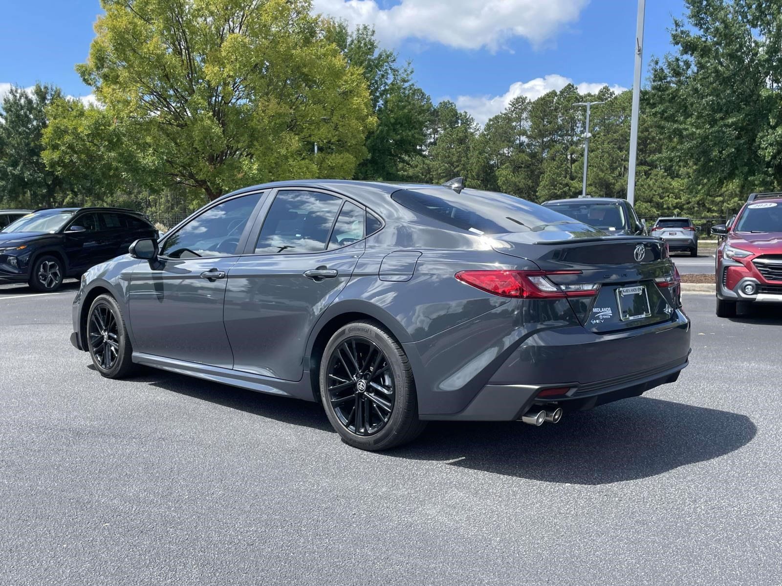 Used 2026 Toyota Camry SE w/ Convenience Package FWD image 4
