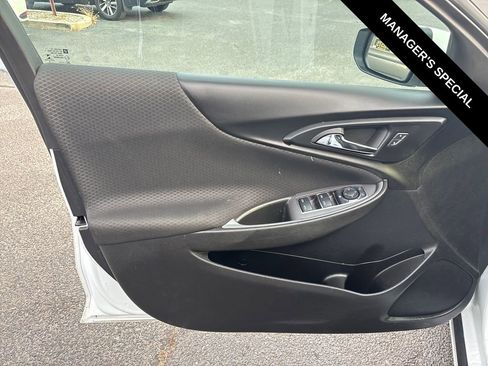 Used 2024 Chevrolet Malibu LT FWD image 14