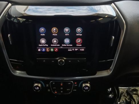 Used 2023 Chevrolet Traverse LT FWD image 8