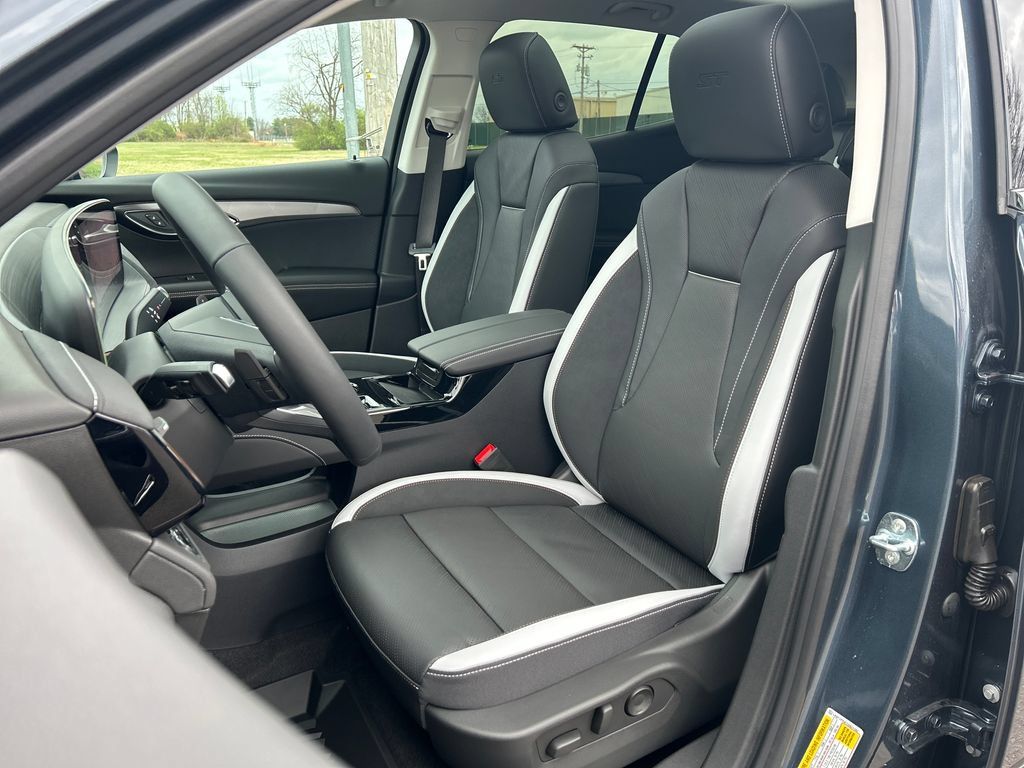 New 2026 Buick Envision Sport Touring AWD/4WD image 13
