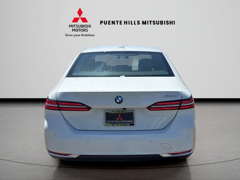 Used 2025 BMW 530i RWD image 6