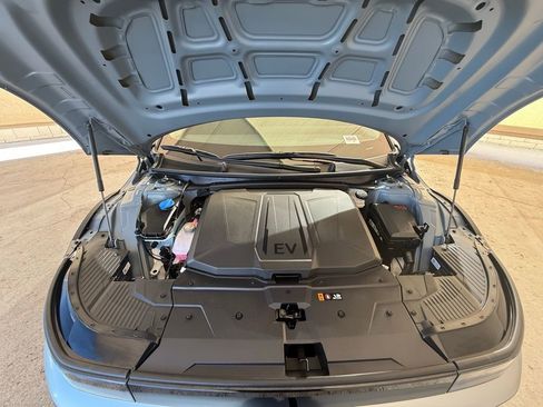 Used 2025 Hyundai Ioniq 5 SEL image 38