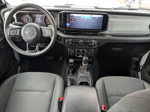 Used 2024 Jeep Wrangler Unlimited Sport AWD/4WD image 19
