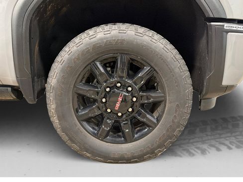 Used 2024 GMC Sierra 2500 AT4 w/ AT4 Premium Plus Package AWD/4WD image 56