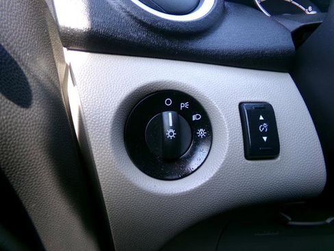 Used 2019 Ford Fiesta SE w/ Cold Weather Package image 16