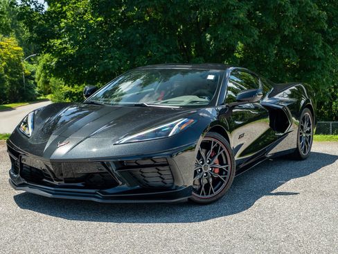 Used 2023 Chevrolet Corvette Stingray image 1