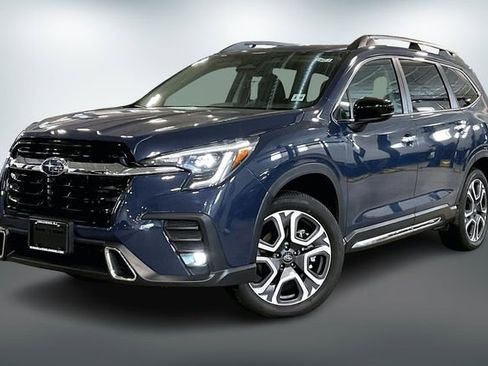 Used 2025 Subaru Ascent Touring image 3