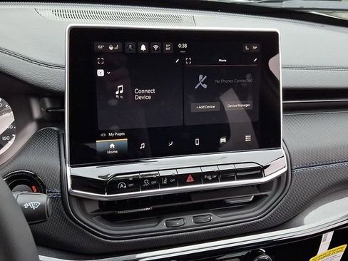 New 2026 Jeep Compass Limited image 13