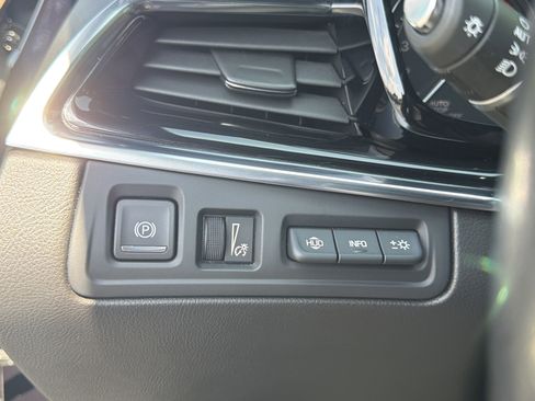 Used 2021 Cadillac XT6 Sport AWD/4WD image 43
