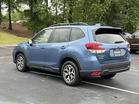 Used 2020 Subaru Forester Premium AWD/4WD image 22