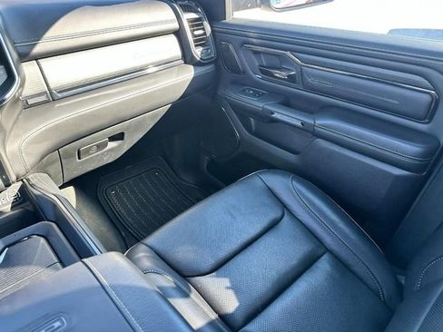Used 2024 RAM 1500 Limited AWD/4WD image 19
