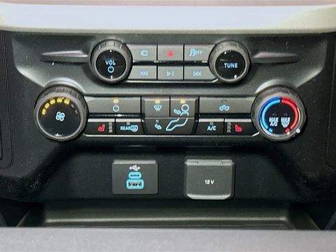 New 2026 Ford F350 XLT w/ XLT Premium Package AWD/4WD image 10