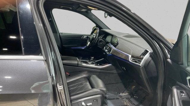 Used 2023 BMW X5 xDrive40i AWD/4WD image 19