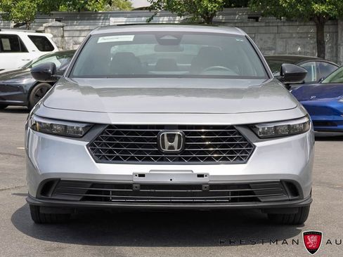 Used 2025 Honda Accord Sport image 11