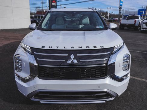 New 2026 Mitsubishi Outlander SEL image 2