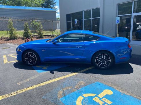 Used 2019 Ford Mustang GT Premium RWD image 15
