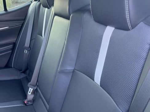 Used 2025 Toyota Camry SE image 9