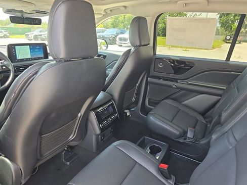 New 2025 Lincoln Aviator 2WD w/ Equipment Group 101A image 13