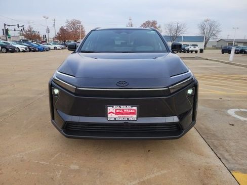 Used 2026 Toyota bZ AWD/4WD image 3