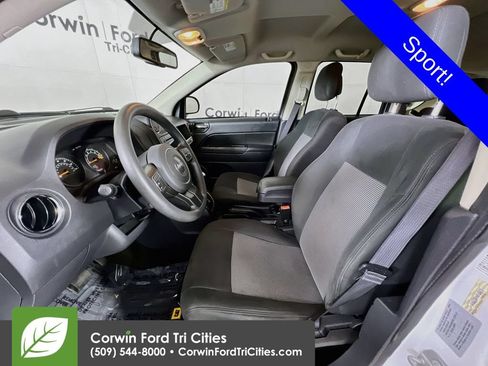 Used 2017 Jeep Compass Sport w/ Power Value Group AWD/4WD image 21