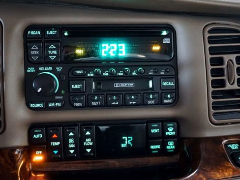 Used 2004 Buick Park Avenue Ultra FWD image 19