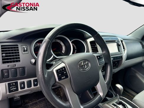 Used 2013 Toyota Tacoma 4x4 Double Cab w/ SR5 Pkg image 11