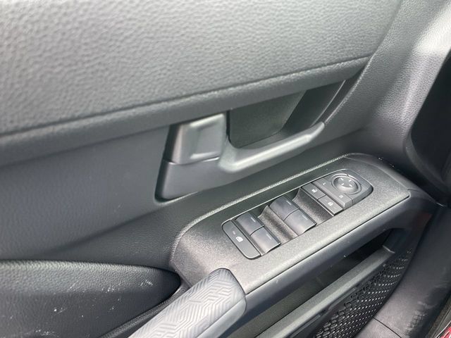Used 2025 Toyota 4Runner SR5 AWD/4WD image 13