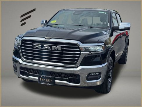 Used 2025 RAM 1500 Laramie AWD/4WD image 1