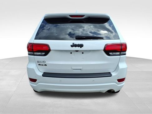 Used 2022 Jeep Grand Cherokee Laredo X AWD/4WD image 25