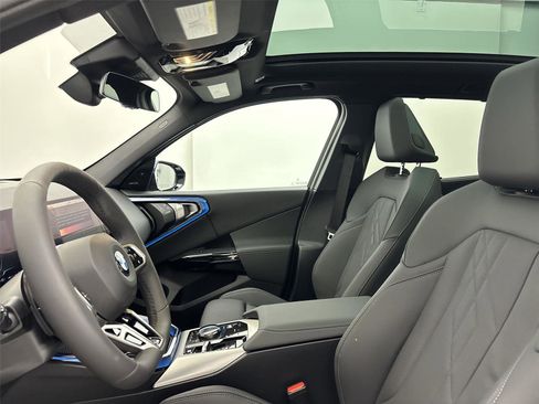 New 2026 BMW X3 xDrive30 w/ M Sport Package image 24