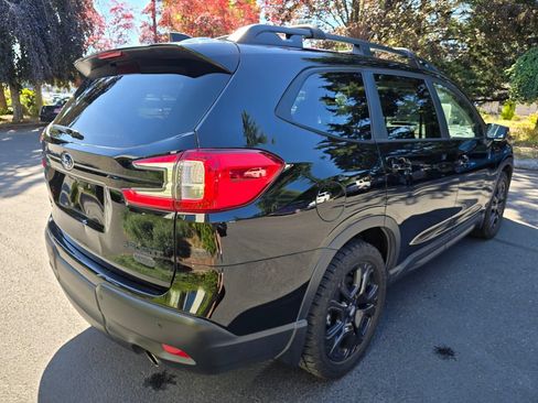 Certified 2023 Subaru Ascent Onyx Edition Limited AWD/4WD image 4