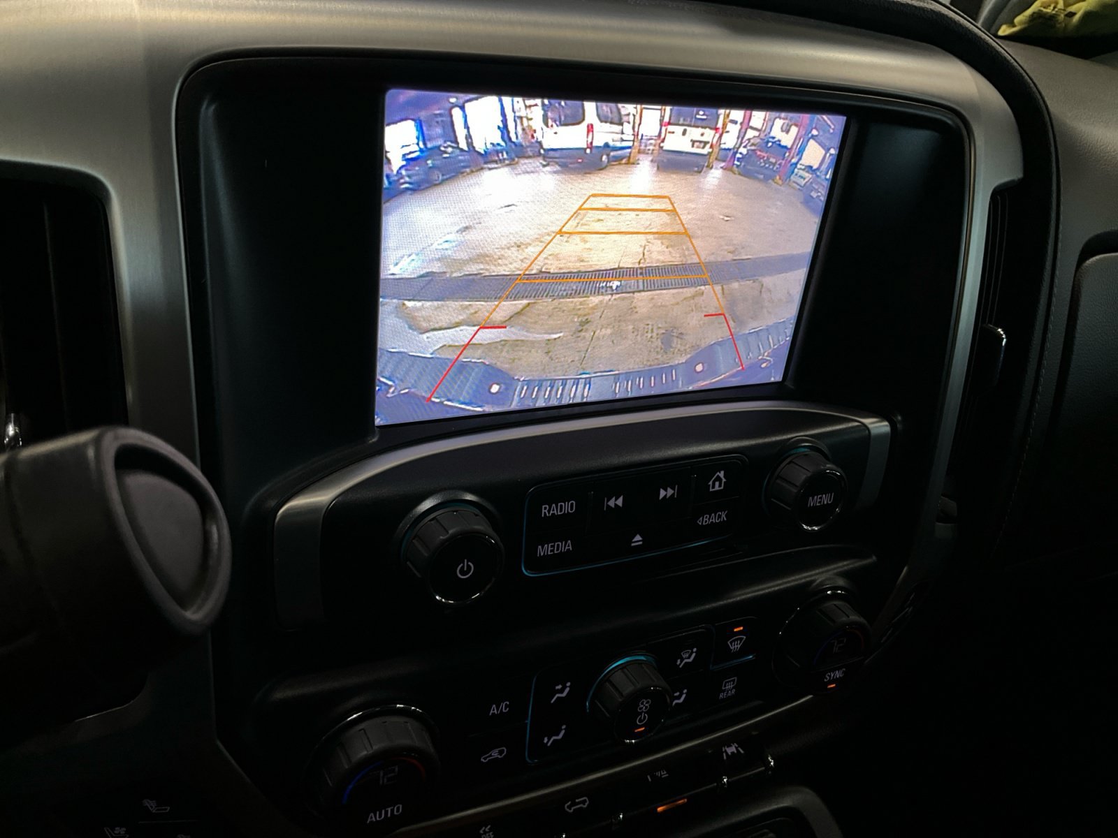 Used 2017 GMC Sierra 1500 SLT AWD/4WD image 23