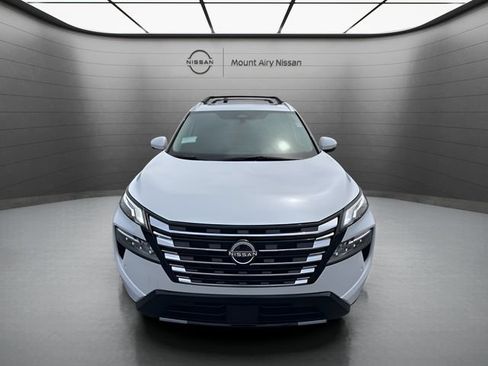 New 2026 Nissan Rogue Platinum w/ Platinum Premium Package AWD/4WD image 2