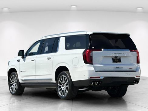 New 2026 GMC Yukon XL Denali w/ Sun & Power Step Package AWD/4WD image 5